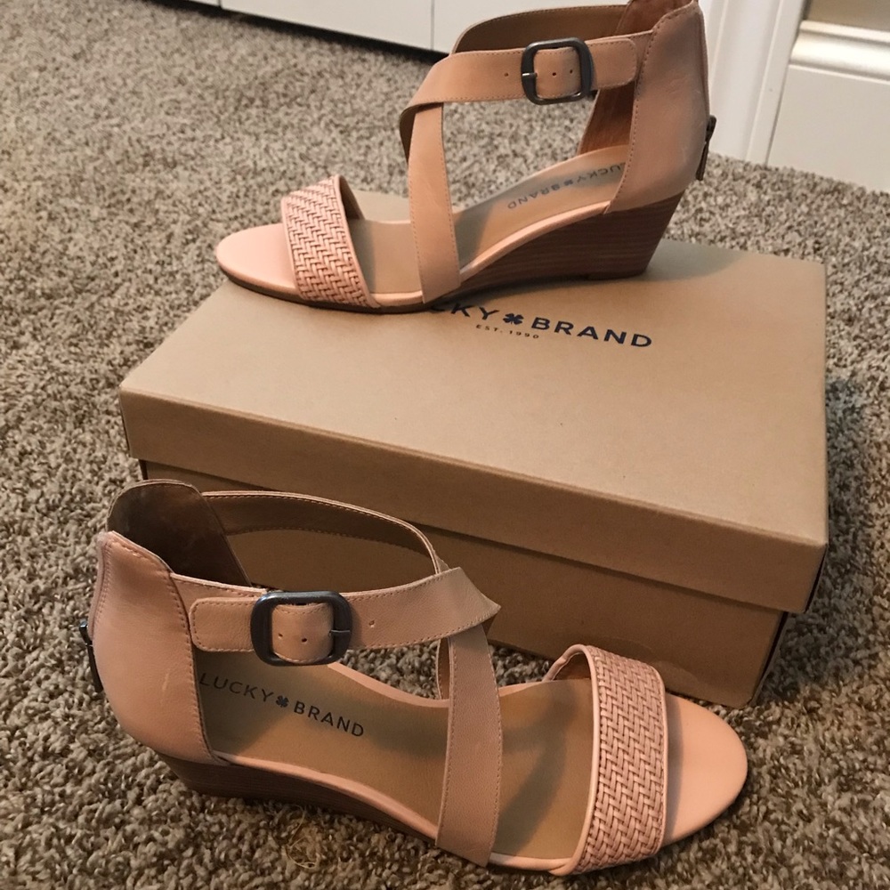 Women’s Lucky brand wedge sandals